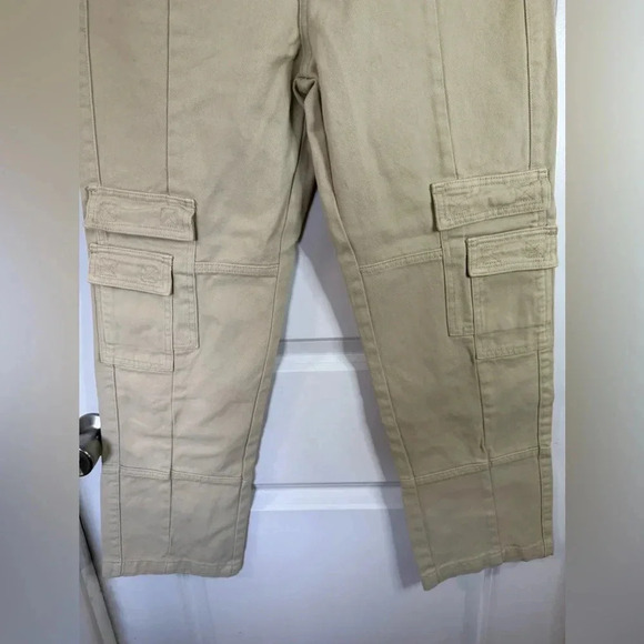 Lioness Australia Designed Women’s Beige Miami Vice Cargo Pants - Size Medium - Picture 2 of 7